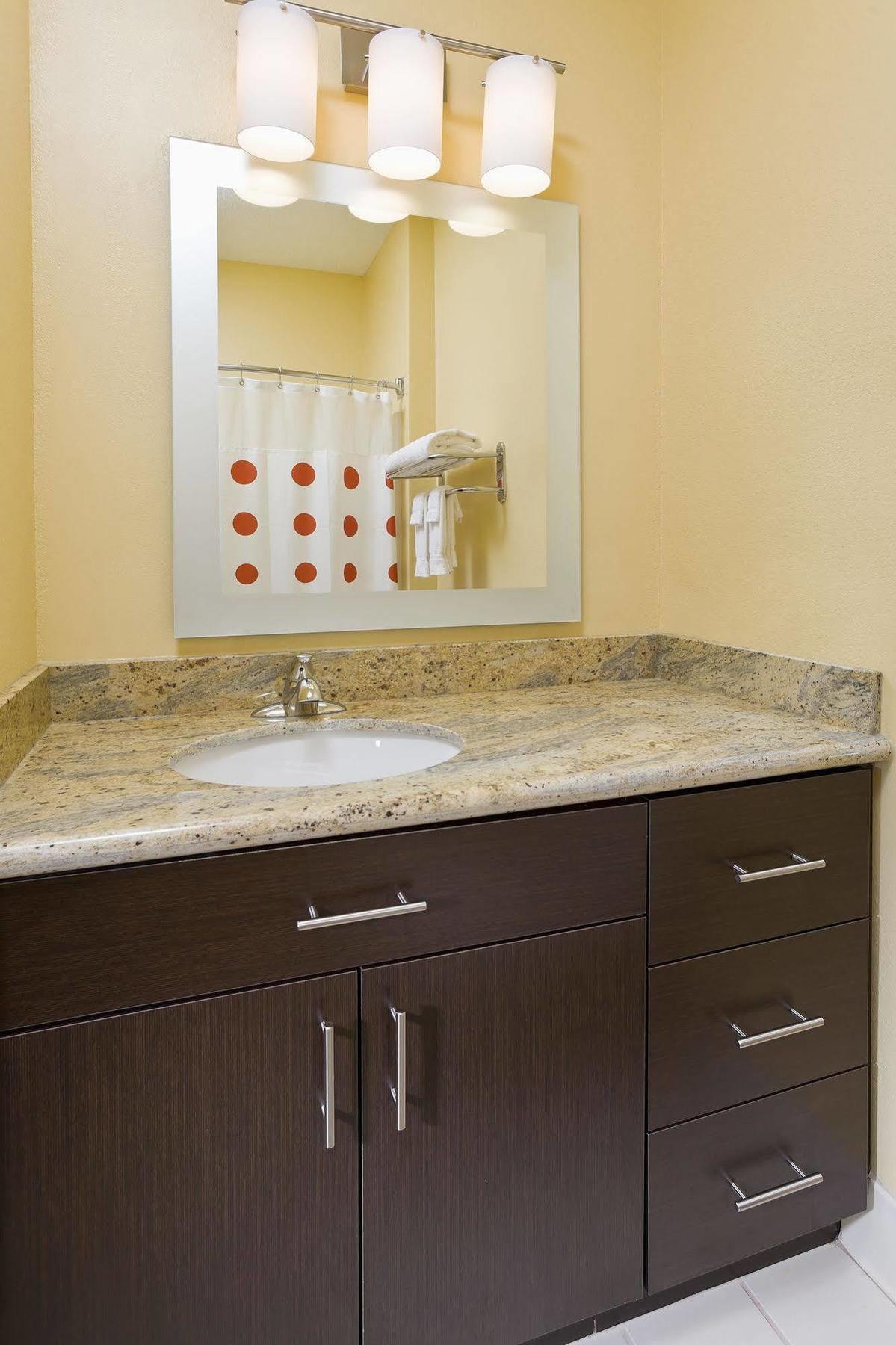 Sonesta Simply Suites Houston Brookhollow Экстерьер фото
